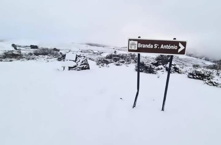 Вилла Cardenha Da Bessada Branda de Santo Antonio Экстерьер фото